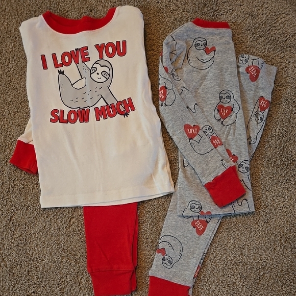 Kids Sloth Pajamas Sets (3 - Red and Gray - Picture 1 of 3